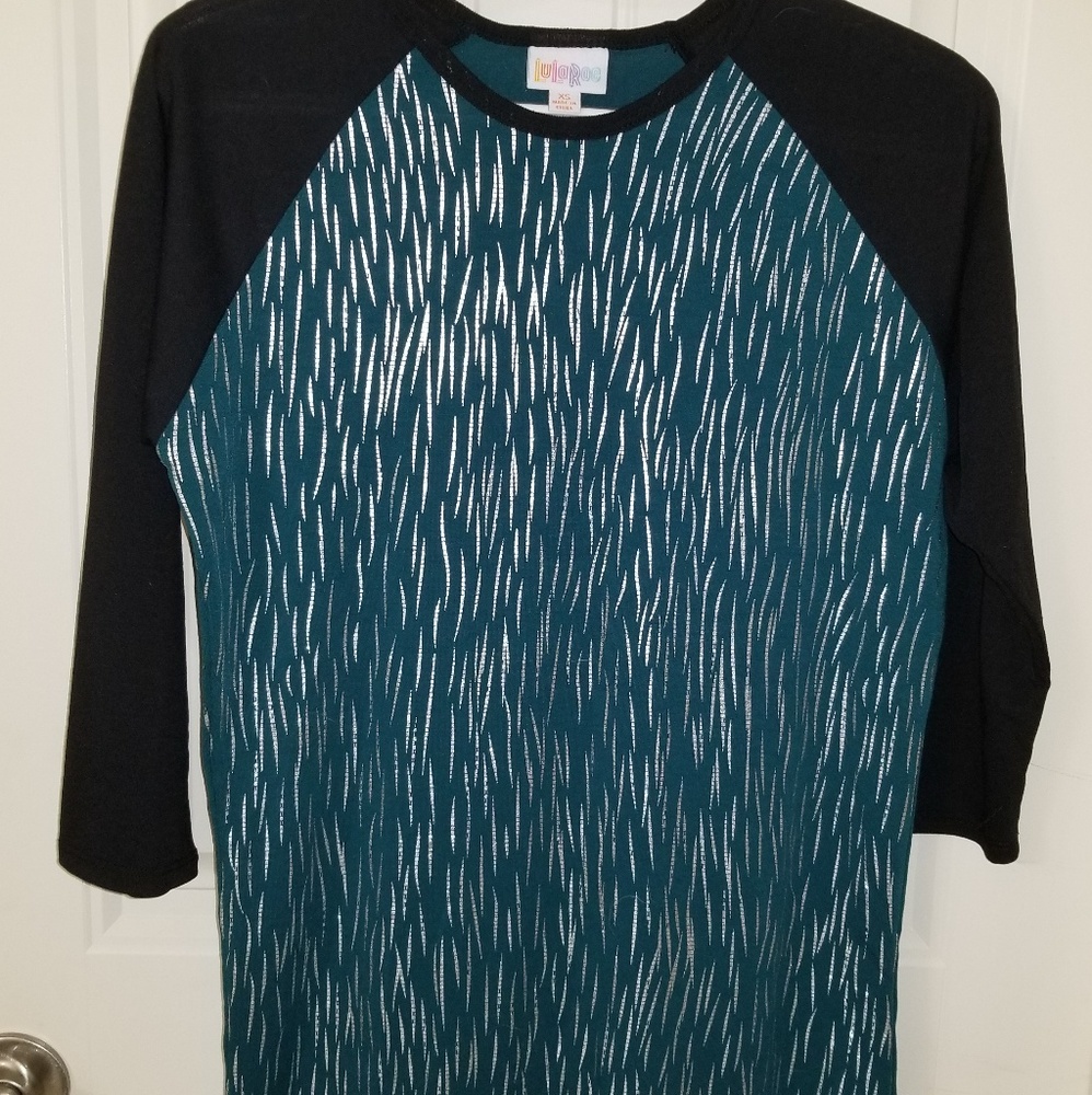 Lularoe Randy Tee